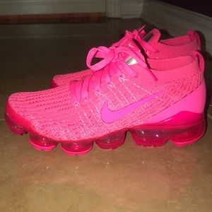 Pink Nike Vapormax Flyknit